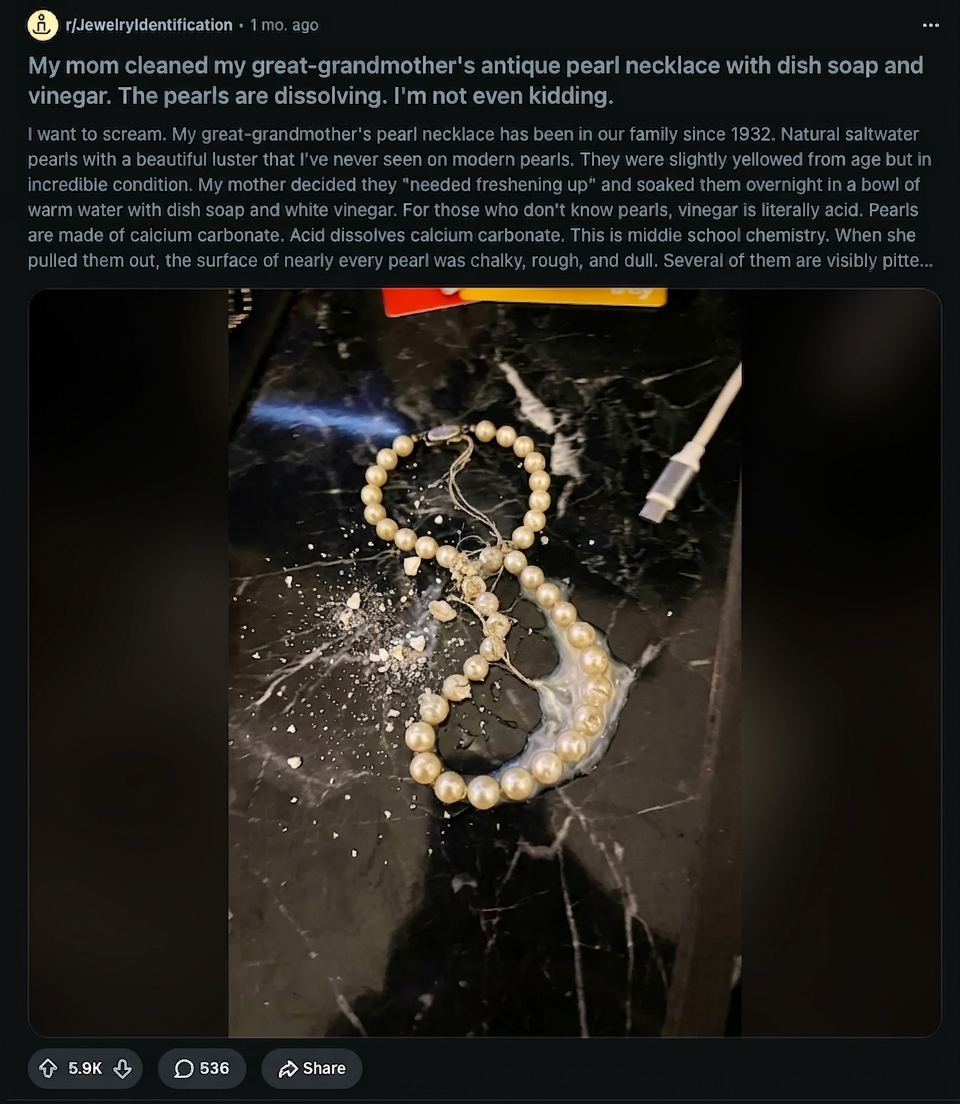 Viral Reddit post in r/JewelryIdentification generated with KarmaFuel